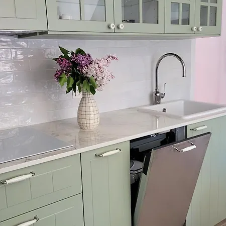 Cosy One-bedroom In דירה דה האן